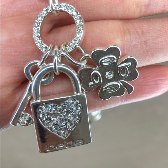 Bebe necklace in silver with key lock flower - Picture 3 of 8